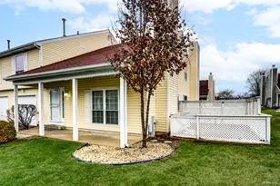 19423 Hickory Pl, Country Club Hills, IL 60478 - Photo 2