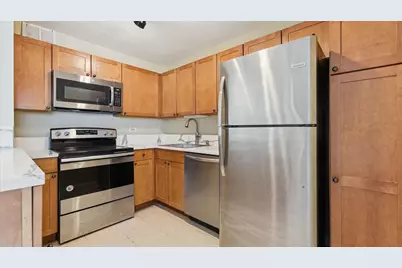 655 W Irving Park Road #3704, Chicago, IL 60613 - Photo 24