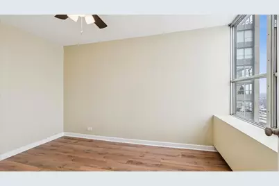 655 W Irving Park Road #3704, Chicago, IL 60613 - Photo 26