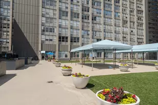 655 W Irving Park Rd, Chicago, IL 60613 - Photo 8