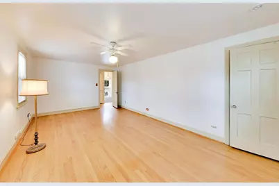 215 S Hi Lusi Avenue, Mount Prospect, IL 60056 - Photo 22