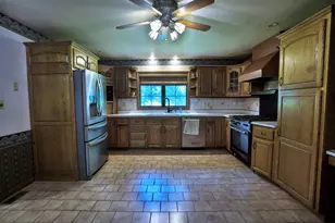 1204 W Reynolds St, Pontiac, IL 61764 - Photo 14