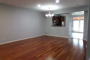 2203 S Crambourne Way, Arlington Heights, IL 60005 - Photo 4