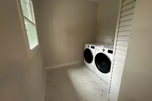 403 Burlington Ave, Clarendon Hills, IL 60514 - Photo 18