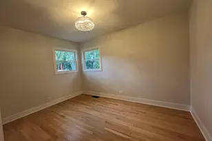 403 Burlington Ave, Clarendon Hills, IL 60514 - Photo 12