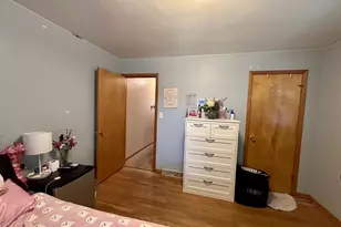 1724 9th St, Peru, IL 61354 - Photo 8