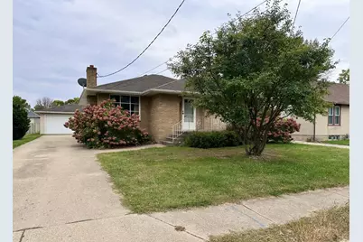 1724 9th Street, Peru, IL 61354 - Photo 1