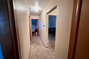 1724 9th St, Peru, IL 61354 - Photo 6