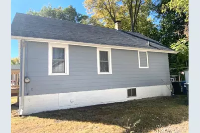 509 Avenue I, Sterling, IL 61081 - Photo 2