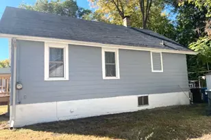 509 Ave I, Sterling, IL 61081 - Photo 2