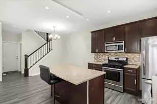 179 Azalea Cir, Romeoville, IL 60446 - Photo 4