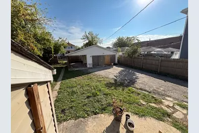 631 S 17th Avenue, Maywood, IL 60153 - Photo 32