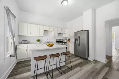 8919 S Exchange Avenue, Chicago, IL 60617 - Photo 12