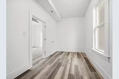 8919 S Exchange Avenue, Chicago, IL 60617 - Photo 32