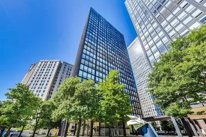 880 N Lake Shore Drive #18E, Chicago, IL 60611 - Photo 1