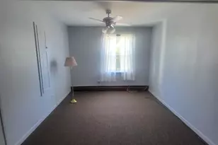 8435 S 81st Ave, Justice, IL 60458 - Photo 16