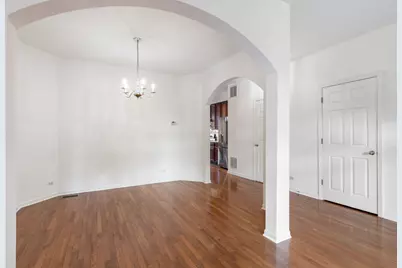 5842 N Saint Johns Court, Chicago, IL 60646 - Photo 6