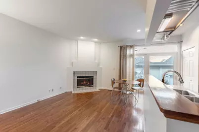 5842 N Saint Johns Court, Chicago, IL 60646 - Photo 14