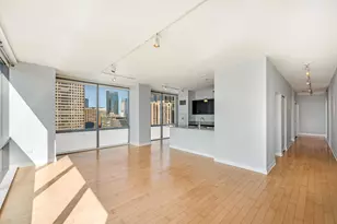 8 E Randolph St, Chicago, IL 60601 - Photo 4