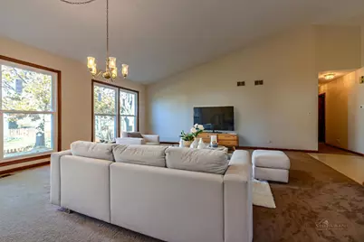 [Address not provided], Algonquin, IL 60102 - Photo 4