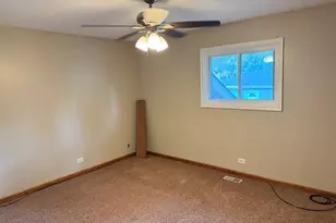 11S067 West St, Naperville, IL 60565 - Photo 8