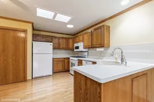 10826 Timer Dr, Huntley, IL 60142 - Photo 6