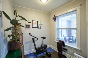 3322 W Wilson Ave, Chicago, IL 60625 - Photo 10