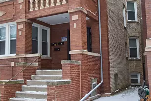 3322 W Wilson Ave, Chicago, IL 60625 - Photo 2