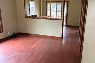 393 N 6th Ave, Kankakee, IL 60901 - Photo 4