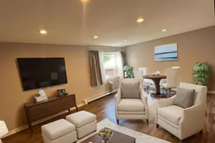 1428 W Fargo Ave, Chicago, IL 60626 - Photo 2