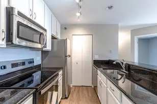 127 Glengarry Dr, Bloomingdale, IL 60108 - Photo 8