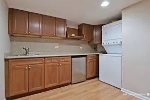 403 N White Deer Trail, Vernon Hills, IL 60061 - Photo 32