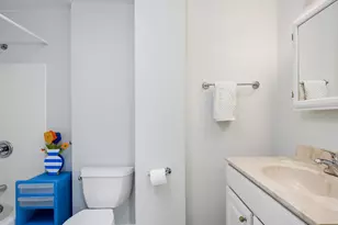 606 Greendale Rd, Glenview, IL 60025 - Photo 26