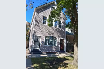 8716 S Marquette Avenue, Chicago, IL 60617 - Photo 2