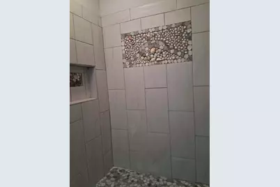 8716 S Marquette Avenue, Chicago, IL 60617 - Photo 6