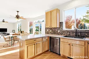 2441 Haydn St, Woodstock, IL 60098 - Photo 10