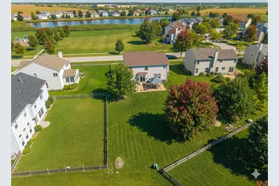 2441 Haydn Street, Woodstock, IL 60098 - Photo 2