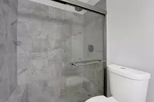 230 E Ontario St, Chicago, IL 60611 - Photo 18