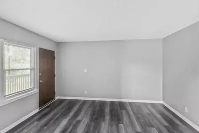 991 Tollview Avenue #5, Aurora, IL 60505 - Photo 2