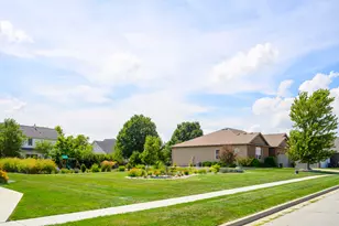 2611 Piney Run, Bloomington, IL 61705 - Photo 76