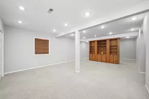 1379 W Deer Ct, Palatine, IL 60067 - Photo 28