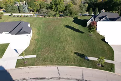 693 Greenfield Road, Sugar Grove, IL 60554 - Photo 2