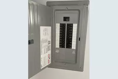 18452 Oakwood Avenue, Lansing, IL 60438 - Photo 12