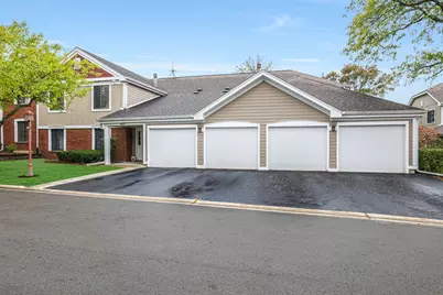 402 Sandalwood Lane #C1, Schaumburg, IL 60193 - Photo 2