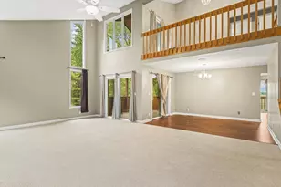 9104 E Weber Rd, Ridott, IL 61067 - Photo 10