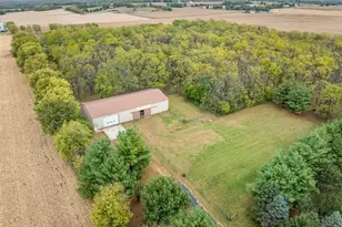 9104 E Weber Rd, Ridott, IL 61067 - Photo 94