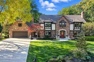 12 Highgate Ct, Saint Charles, IL 60174 - Photo 2