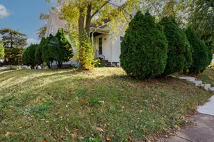 802 S Madison St, Bloomington, IL 61701 - Photo 32