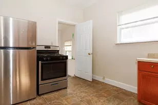 802 S Madison St, Bloomington, IL 61701 - Photo 28