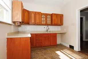 802 S Madison St, Bloomington, IL 61701 - Photo 22